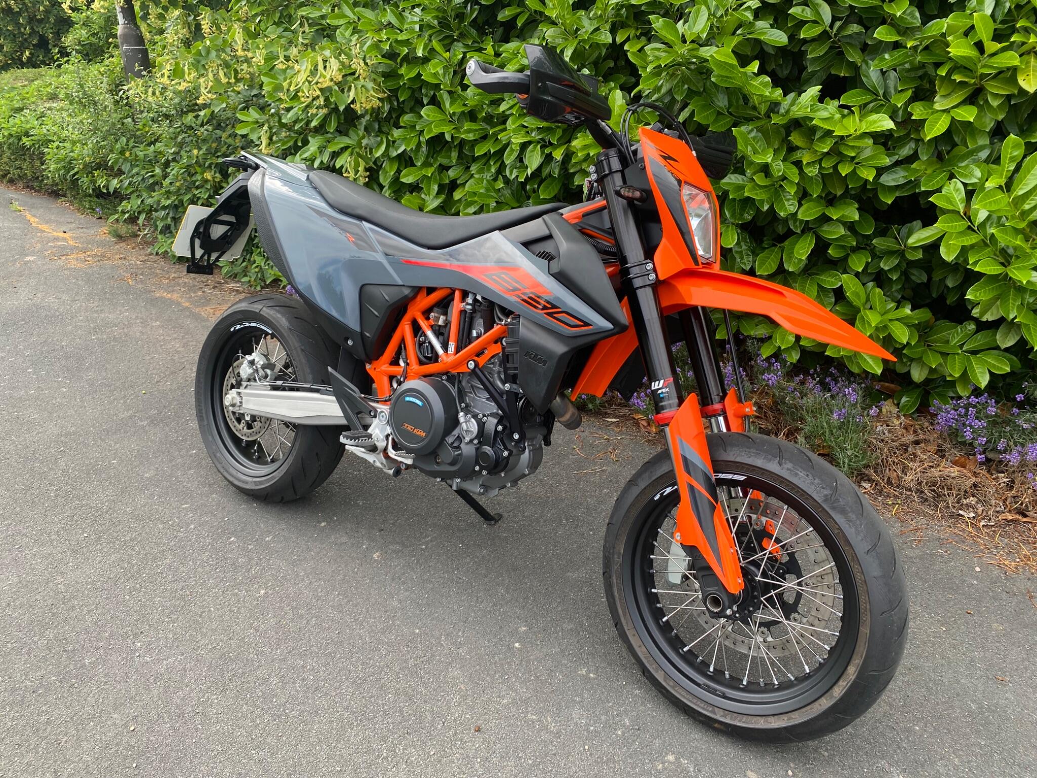 SOLD 2022 22 Reg KTM 690 SMC R